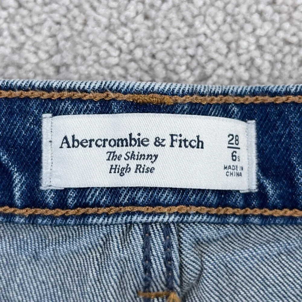 Abercrombie and Fitch‎ Jeans Womens 6 Short Blue Skinny High Rise Distressed